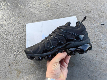 Nike Air Vapormax Plus Triple Black