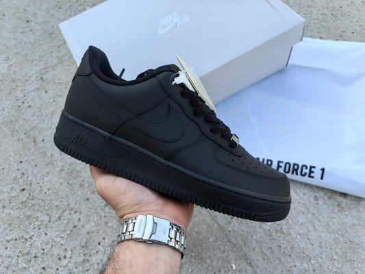 Nike Air Force 1 Black
