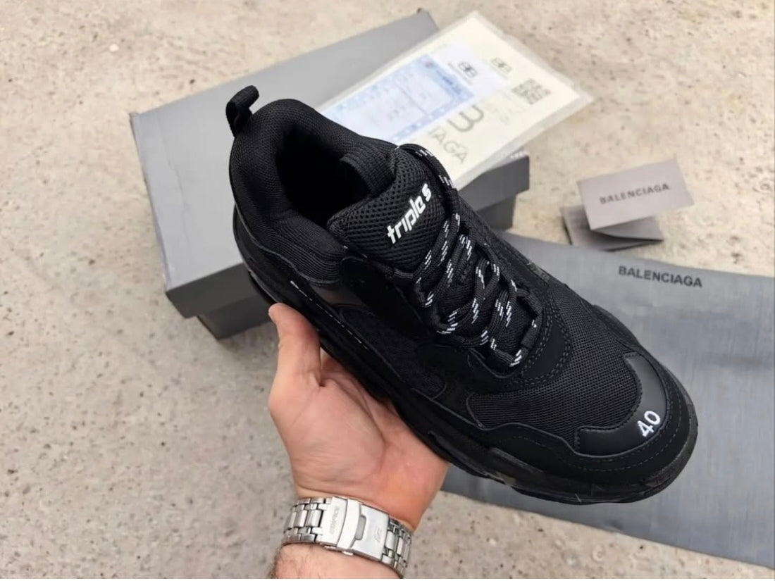 Balenciaga Triple S Black